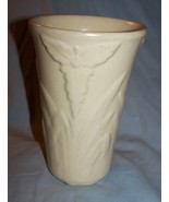 Vintage Shawnee Embossed White Art Deco Flower &amp; Leaf Vase -7 inches tall - $771.72 MXN