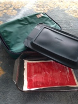 Pyrex portables 12"x9" Pyrex dish,  cover, cold pack, zippered bag with handles - £31.96 GBP