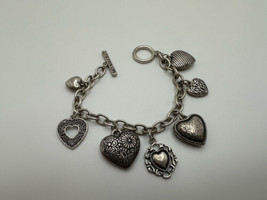 American Eagle Outfitters Heart Charm Bracelet 7.75&quot; - £23.73 GBP