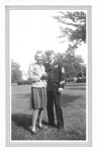 Stati Uniti WW2 Militare Con Guerra Brides ~ Lotto Di 4 Snapshot Foto - £7.89 GBP
