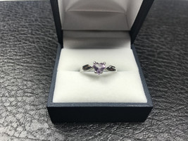 925 STERLING SILVER AMETHYST &quot;HEART&quot; RING SIZE 8.5 - $29.19