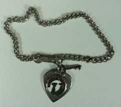 Vintage Wisconsin Dells Standing Rock Heart Charm Bracelet with Key - £4.67 GBP
