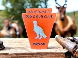 KALICOONTIE Rod &amp; Gun Club Plastic Pheasant  Pin Button Columbia County NY 89-90 - £8.21 GBP