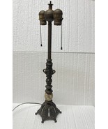 Vtg Rembrandt Table Lamp Brass Colored Ornate 23.5” - $2,445.99 MXN