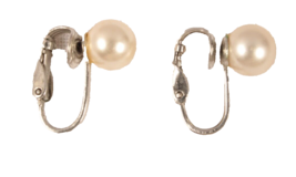 Faux Pearl Clip On Earrings 8 mm Silver Tone Classic Style - £4.01 GBP