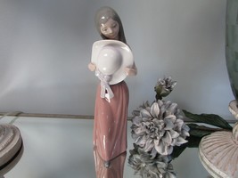 Lladro Figurine #5007L Bashful Girl W/STRAW Hat Pastel Gloss Head Down 10" 1978 - $69.25