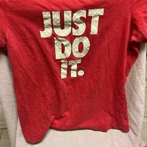 Nike Just Do It Red T-Shirt Size L - $18.81