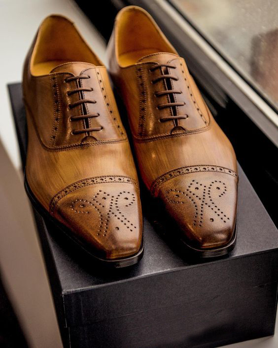 Customize Fashionable Wooden Brown Semi Brogue Oxford Real Leather Dress Shoes