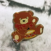 Vintage Christmas Lapel Pin Teddy Bear Playing Drum Holiday Brooch - £6.11 GBP