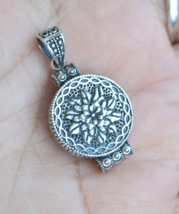 Sterling silver locket, locket necklace, box necklace, round box, fillab... - £35.23 GBP