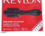 Revlon One-Step Hair Dryer And Volumizer Hot Air Brush - Black/Pink - £25.72 GBP