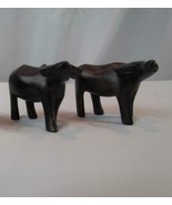 Vintage Lot of 2 Handcrafted Water Buffalo Dark Wood 2&quot; Tall - €30,52 EUR