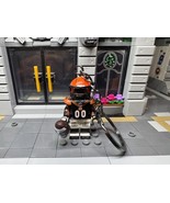Cincinnati Bengals NFL Minifigure Keychain (1) - $225.09 MXN