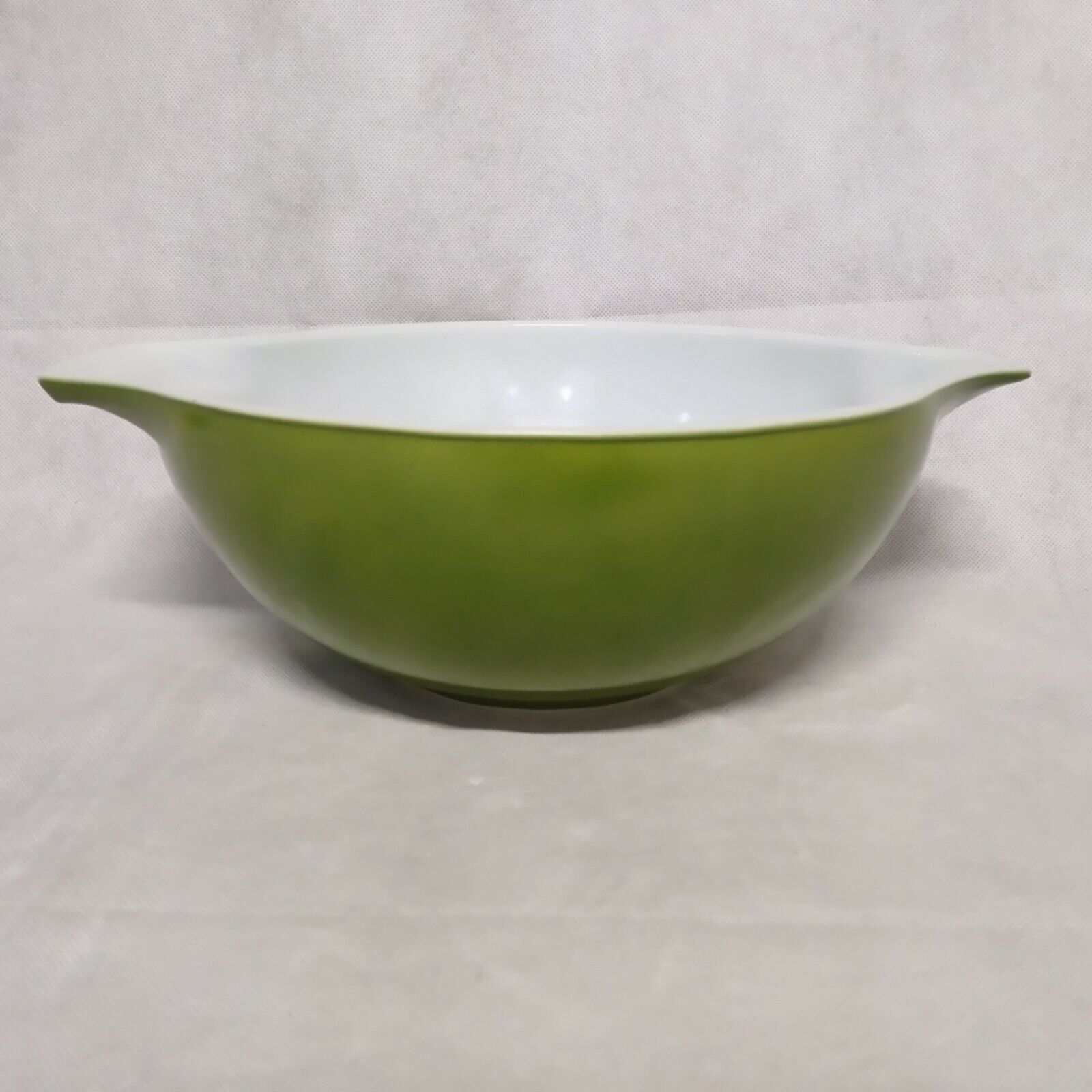 Pyrex Verde Green 4 Quart Cinderella Mixing Bowl 444 - $34.95