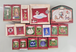 Hallmark Christmas Ornaments 17 In Boxes 2000-05 VTG Indoor Tree Decorat... - $938.55 MXN