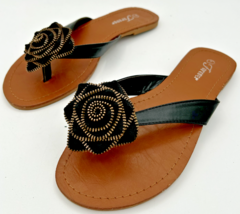Forever model:gaby-66 black flower flip flop sandals size 7 - $25.65