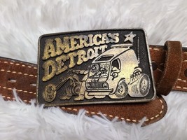 VTG America&#39;s Detroit Michigan 4&quot; BRASS Buckle Roughout Leather BELT (30-32&quot;) - £31.40 GBP