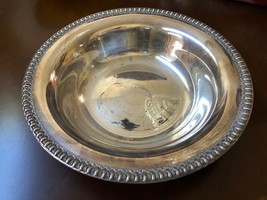 Vintage Wilcox 7075 IS Silver plate serving Bowl 10&quot; - $52.17