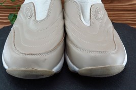 Propet Women Sz 10 M Brown Slip On Lea Leather Shoe - £15.53 GBP