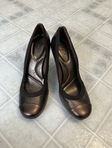 Dexflex Dexter High Heel Shoe Pumps Copper Bronze Size 7.5 cap toe elast... - $21.19