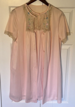 Vtg Sears M Robe Peignoir 2 Piece Granny nightgown pink lace embroidered floral - £19.76 GBP