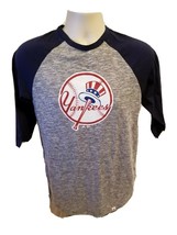New York Yankees Adult Small Gray TShirt - $18.56
