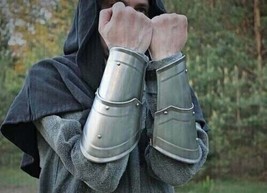 Medieval Knight Armor Guard Steel Pair Of Bracers Arm Guard Hand Protect... - £68.40 GBP