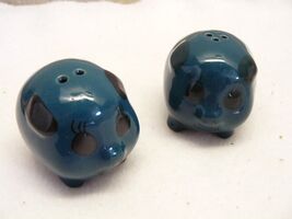 Pig Salt and Pepper Shakers Pigs  #137 - $7.99