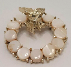 Gold Tone and Mother of Pearl Wreath Brooch Pin Vintage - £9.19 GBP