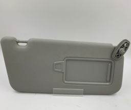 2020-2021 Kia Soul Passenger Sun Visor Sunvisor Gray Illuminated OEM B03B67004 - $62.99