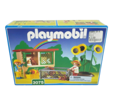 VINTAGE 1999 PLAYMOBIL RABBIT HUTCH FLOWERS 3075 100% COMPLETE SEALED IN... - £44.80 GBP