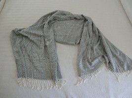 Ladies&#39; GRAY PRINT Rayon &amp; Acrylic FRINGED SCARF - 27&quot; x 65&quot; + Fringe  - $7.92