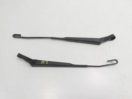 01 Porsche Boxster 986 #1300 Wiper Arm Pair, Windshield - $39.59