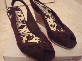 American Eagle Shoes 8.5 M Brown Canvas Cork Wedge Heel Slingbacks  EUC - $19.99