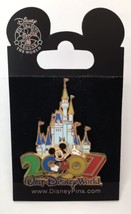 Walt Disney World 2007 Mickey Mouse at Cinderella’s Castle 3D Trading Pin - £15.16 GBP