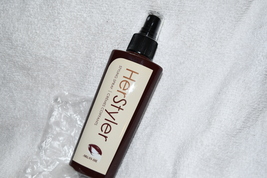 Herstyler Styling Spray With Argan Oil 140 ml / 4.9 fl oz New Rare 515b - $14.90