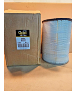 New Napa Gold Air Filter 6664 OEM Has some minor scratches price reduced - $91.33 CAD
