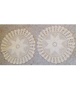 Hand Crochet Ivory Round Doily Set of 2 Star Flower Pattern 13&quot; Vintage - £10.95 GBP