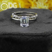 2.0 CT Emerald Cut Engagement Ring, Emerald Cut Moissanite Ring, 925 Ste... - $4,624.91 MXN