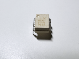 5PCS MOC3060 Motorola Zero Crossing Triac Driver Optocoupler 600V 5300Vr... - $7.05 CAD