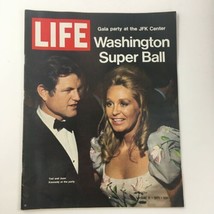 Life Magazine June 11 1971 Ted &amp; Joan Kennedy at Washington Super Ball Party - £7.43 GBP