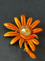 Vintage Mandel Signed Orange Enamel Daisy Flower w Faux Baroque Pearl Center Bro - £11.71 GBP