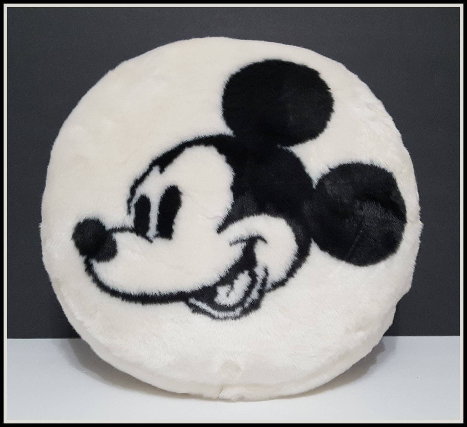 Primary image for NEW RARE Pottery Barn Disney Mickey Mouse Round Pillow 16"