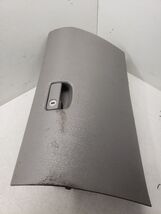 SIENNA    2007 Glove Box 1421069 - $27.60