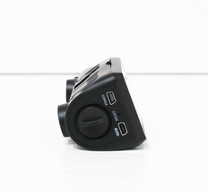 Rexing V33 3 Channel Dashcam w/ Front, Cabin and Rear Camera BBY-V33 image 3