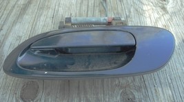 2002-2003 Nissan Maxima SE &gt;&lt; Outside Door Handle &gt;&lt; Left Rear Door - £11.50 GBP