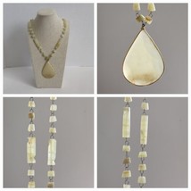 Vintage 70&#39;s Mexican White Beige Agate Carved Chalcedony Pendant Necklace - £19.69 GBP
