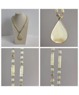 Vintage 70&#39;s Mexican White Beige Agate Carved Chalcedony Pendant Necklace - £19.45 GBP