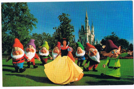 Disney World Postcard Snow White Seven Dwarfs - £1.71 GBP