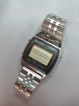 Lorus Digital Alarm Chronograph Watch 1980s Y770-5250 - $24.70